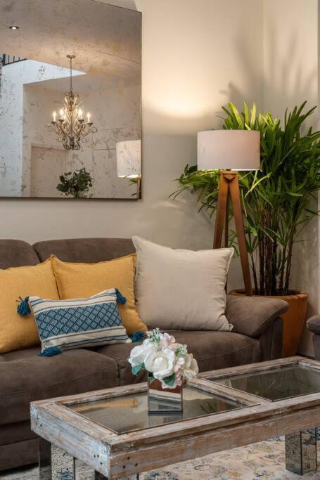 Elegant 3Br Home With Rooftop & Grill In Centro San Miguel サン・ミゲル・デ・アジェンデ エクステリア 写真