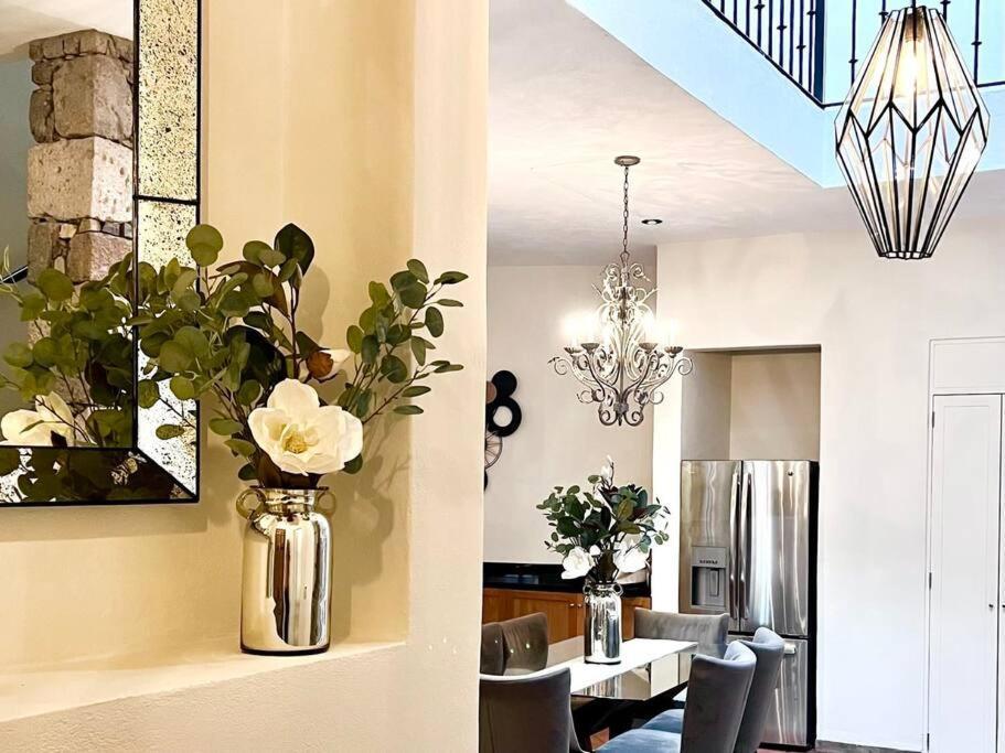 Elegant 3Br Home With Rooftop & Grill In Centro San Miguel サン・ミゲル・デ・アジェンデ エクステリア 写真