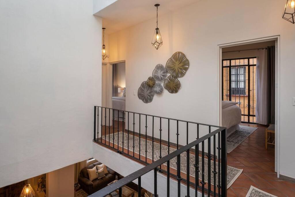 Elegant 3Br Home With Rooftop & Grill In Centro San Miguel サン・ミゲル・デ・アジェンデ エクステリア 写真